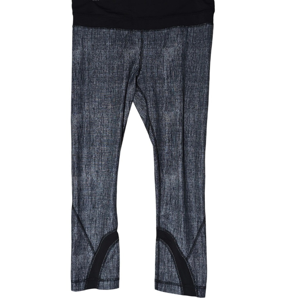 Lululemon Run Inspire Crop II Leggings Womens 6 Black Gray Reflective